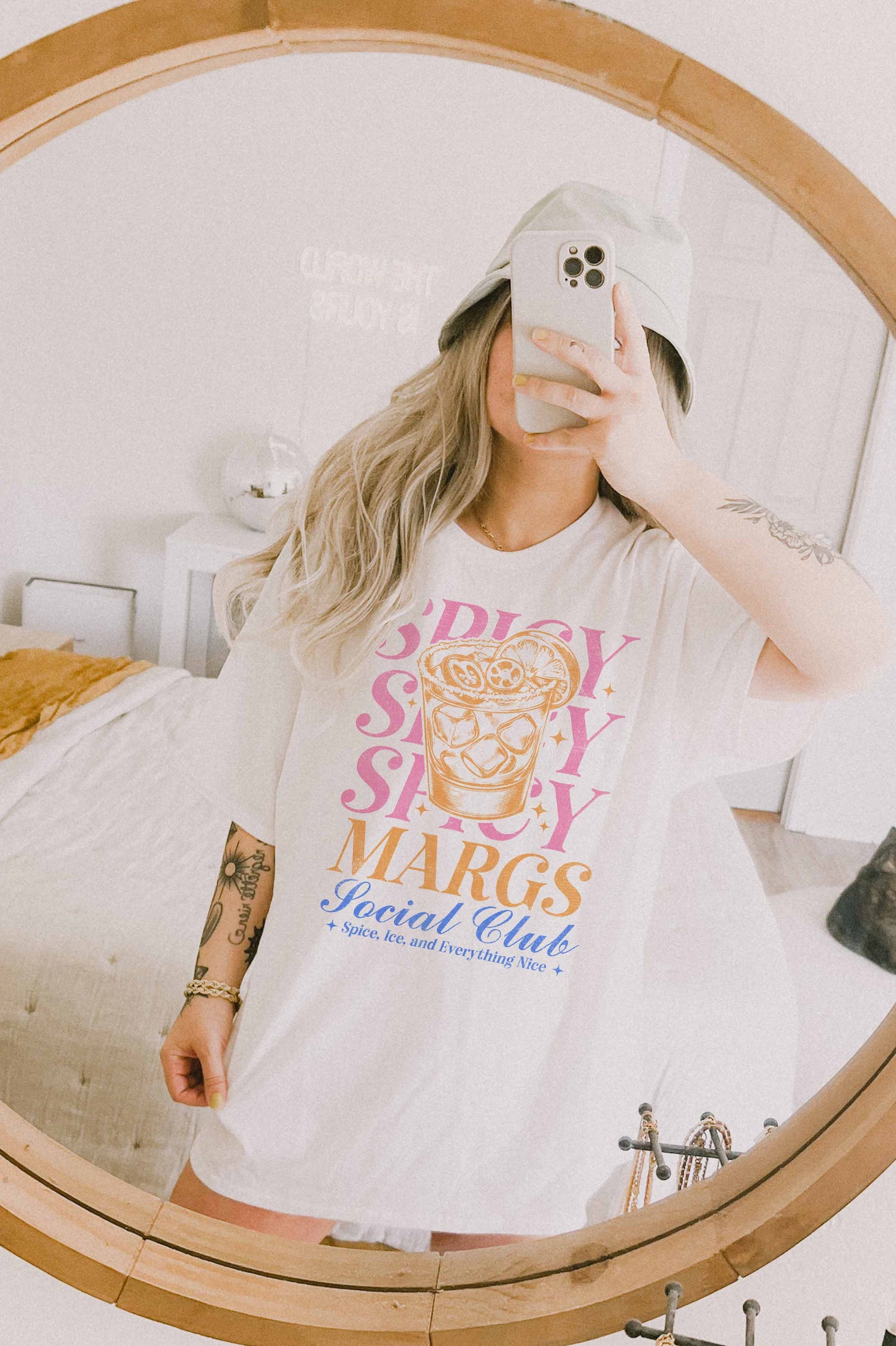 SPICY MARGS SOCIAL CLUB OVERSIZED TEE