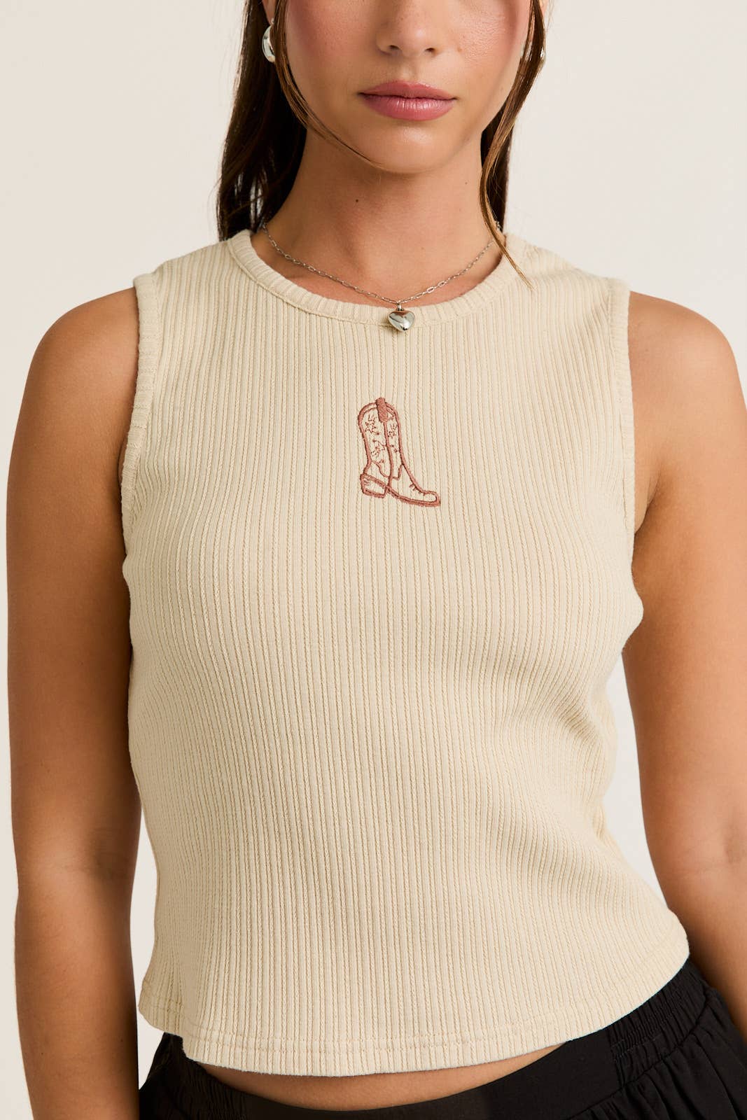 EMBROIDERY DETAIL RIB TANK TOP