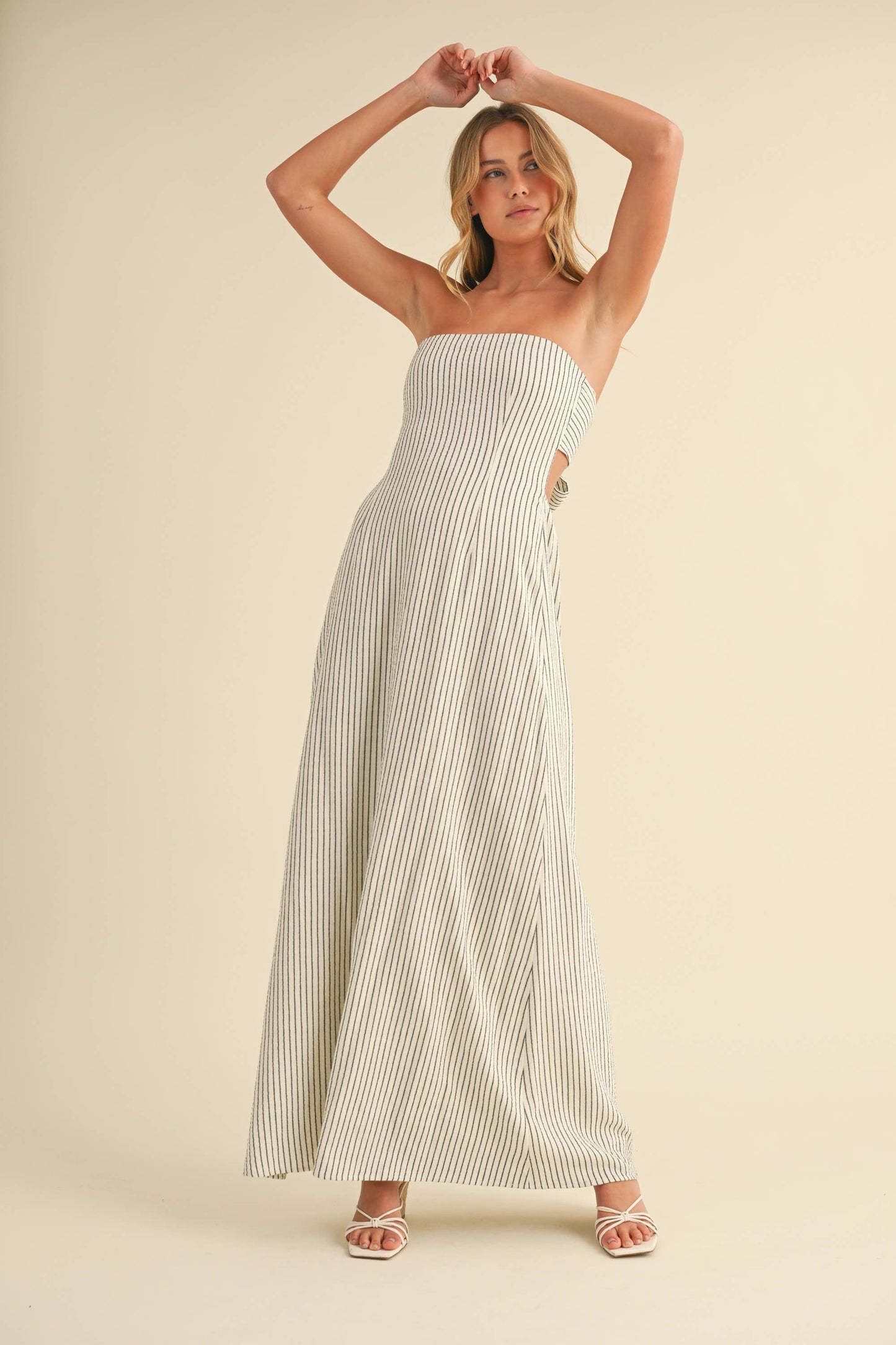 STRIPED LONG BACK TIE STRAPLESS MAXI DRESS