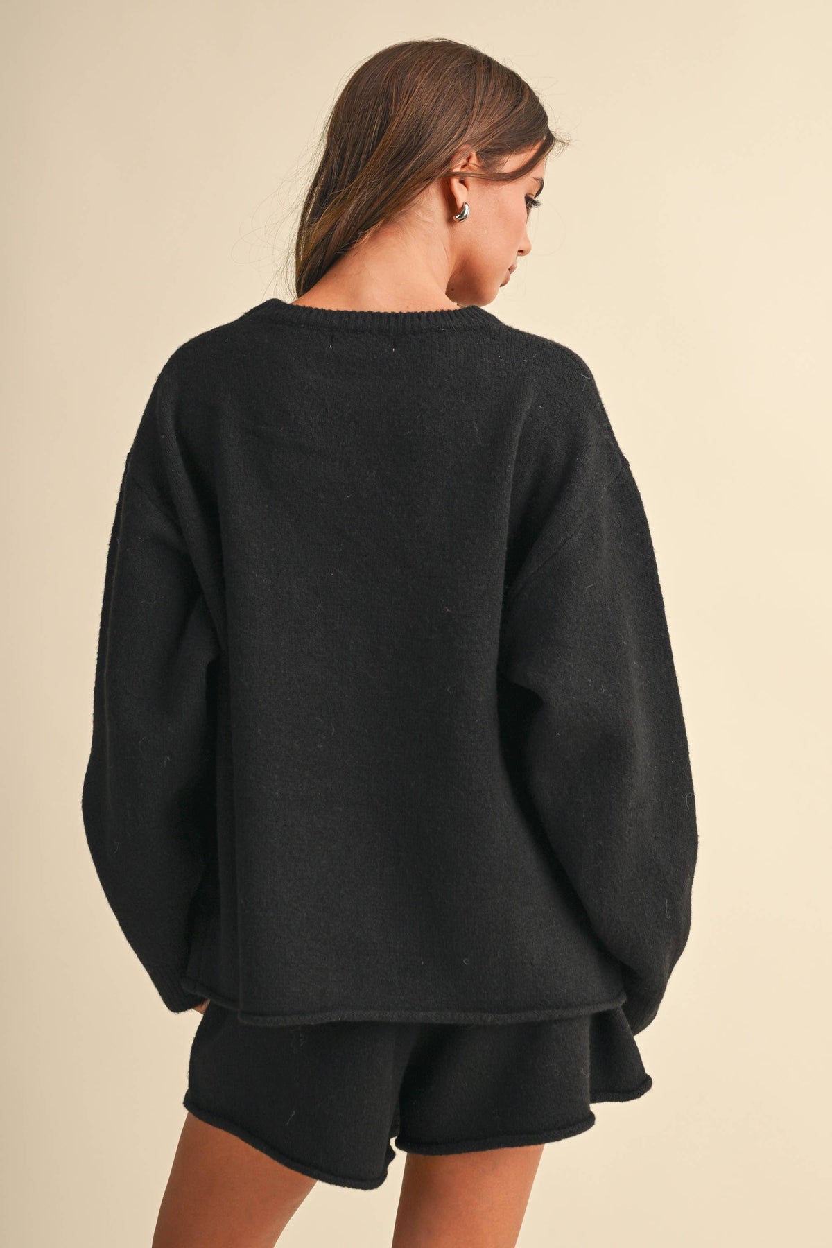 IST6479 LONGSLEEVED SWEATER AND SHORTS SET / UNLINED