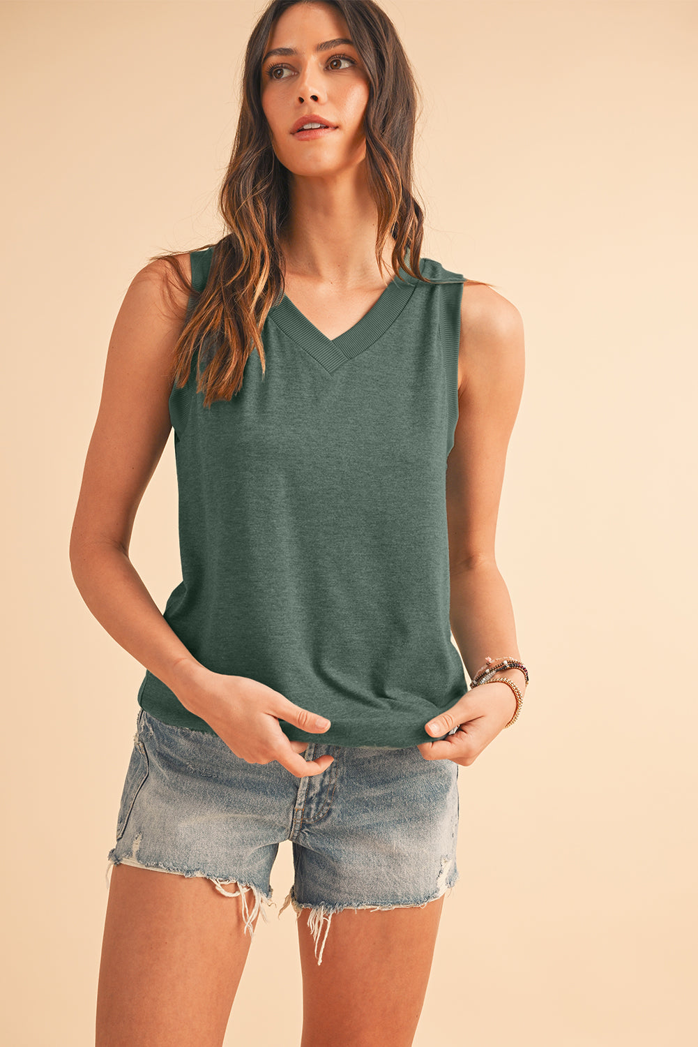 Gray Contrast Trim V-Neck Loose Fit Tank Top