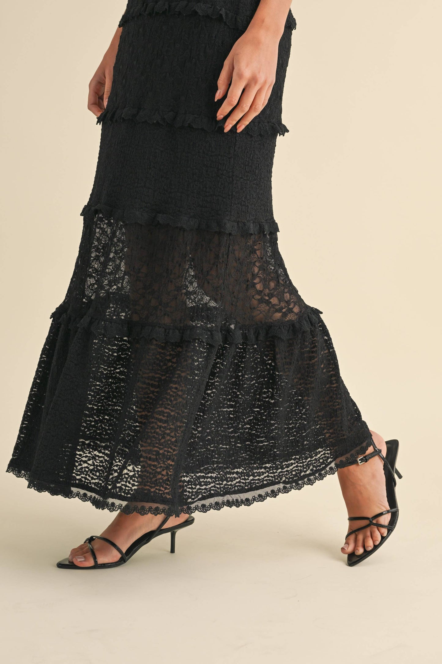 ID8566  TIERED RUFFLED LACE MAXI DRESS WITH PARTIAL LINING