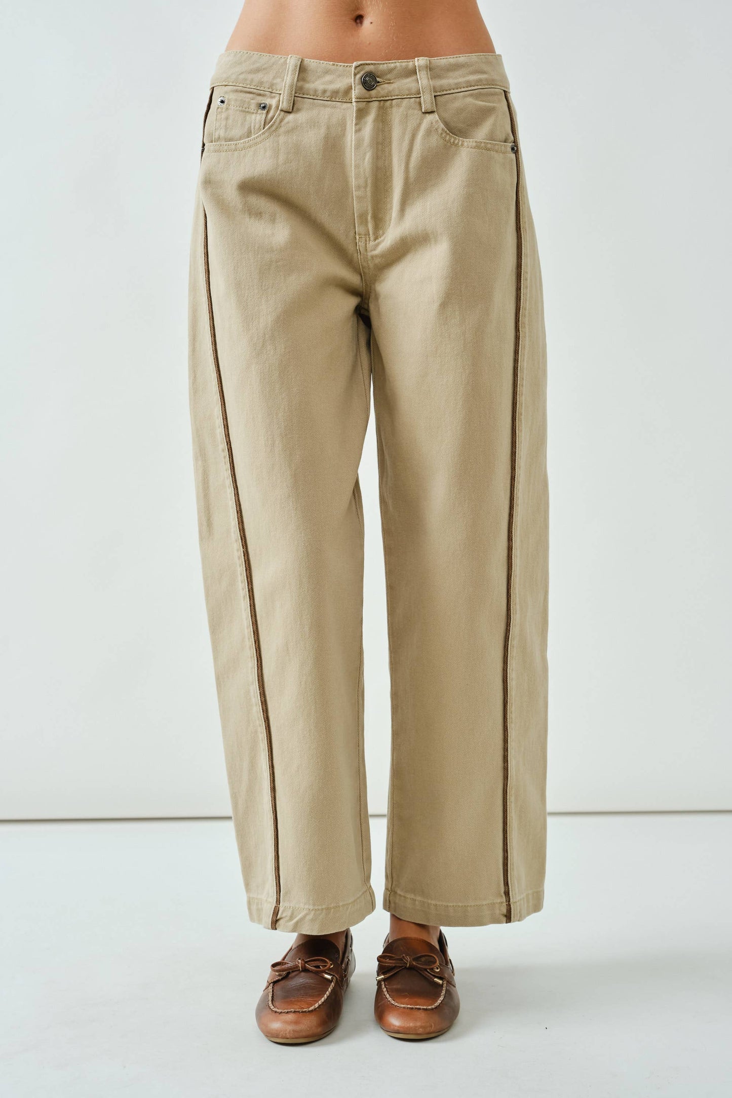 LINE DETAIL COMFY COLOR DENIM BARREL PANTS