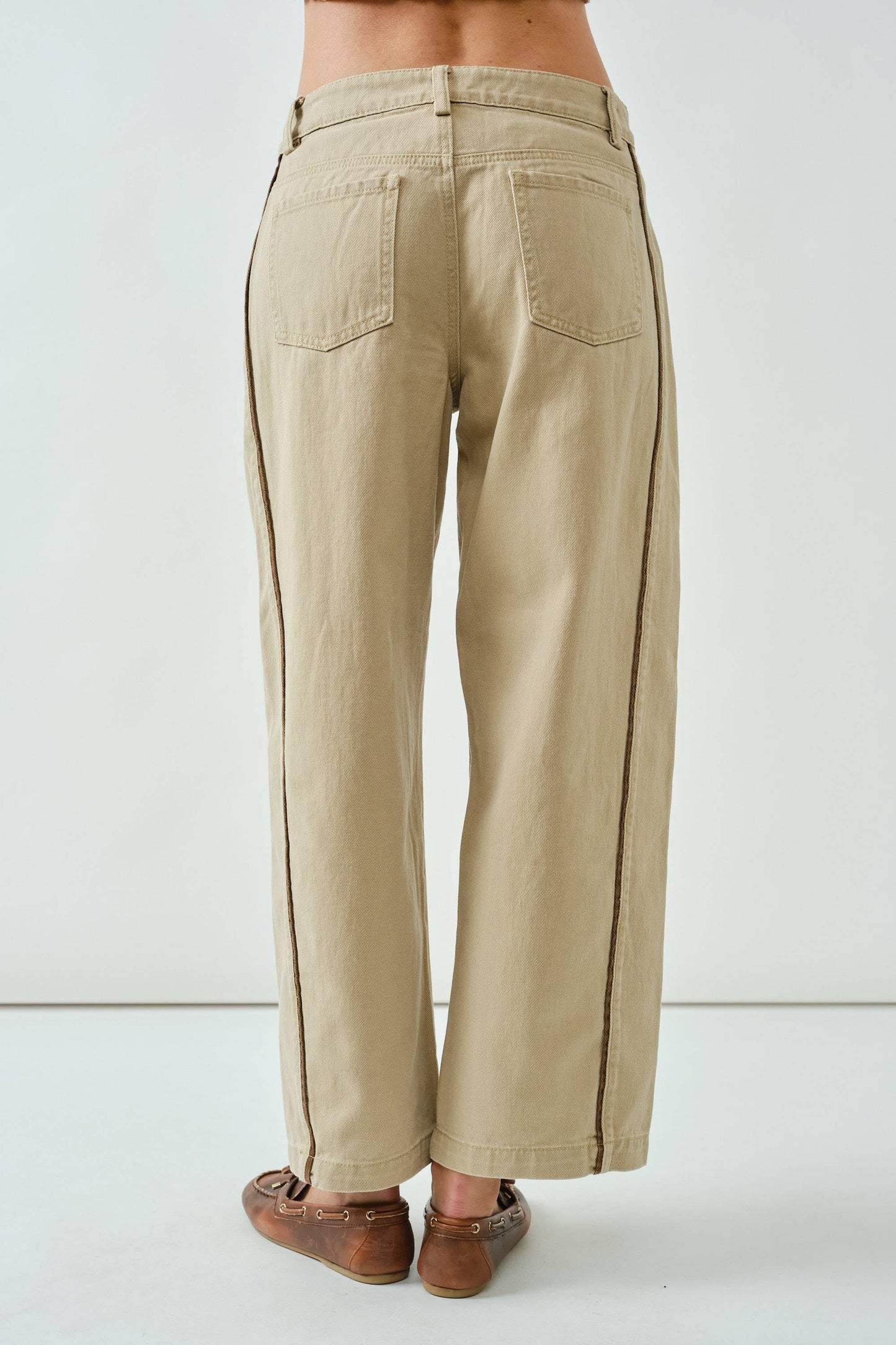 LINE DETAIL COMFY COLOR DENIM BARREL PANTS