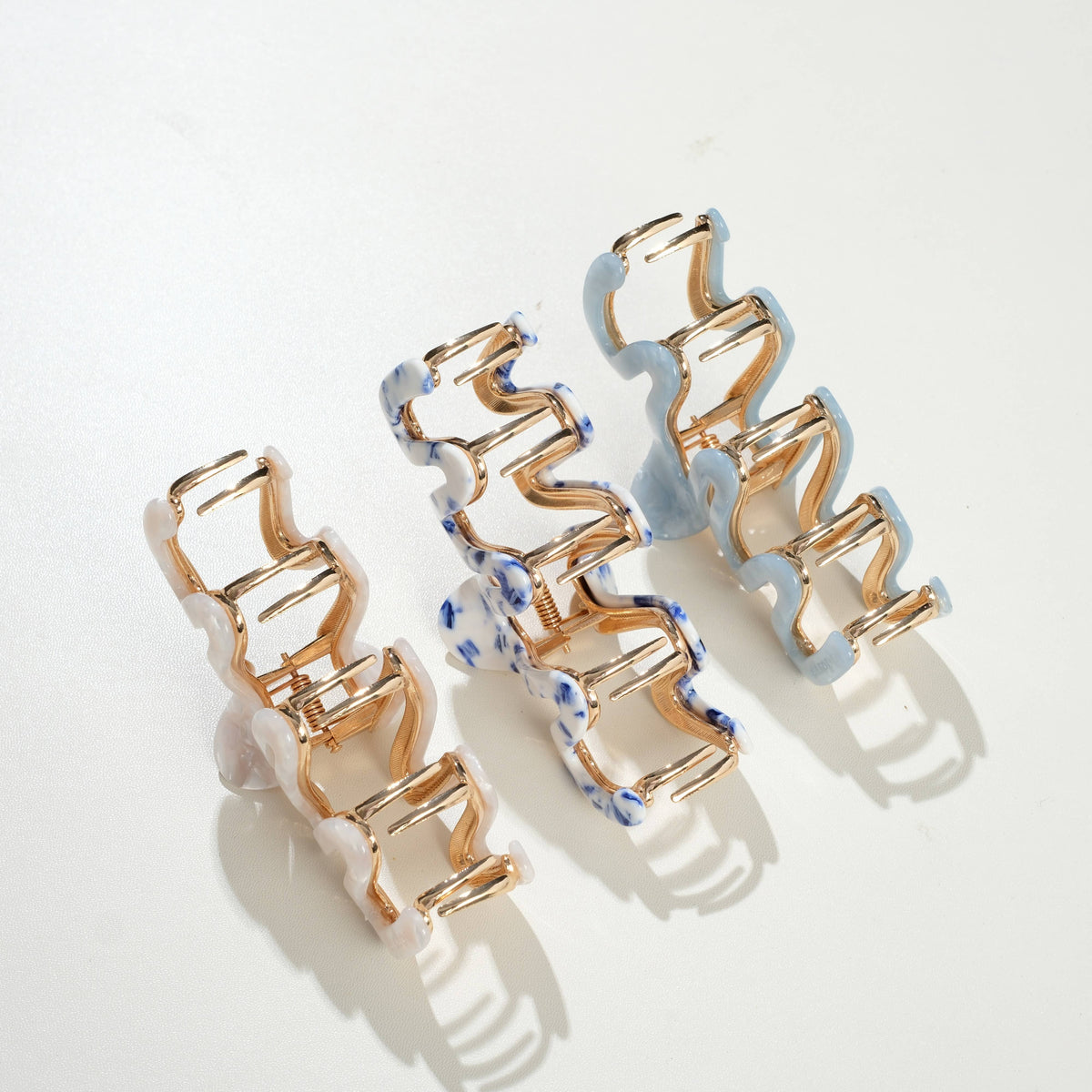 Willow Coastal Metal Squiggle Claw Clip - Large
