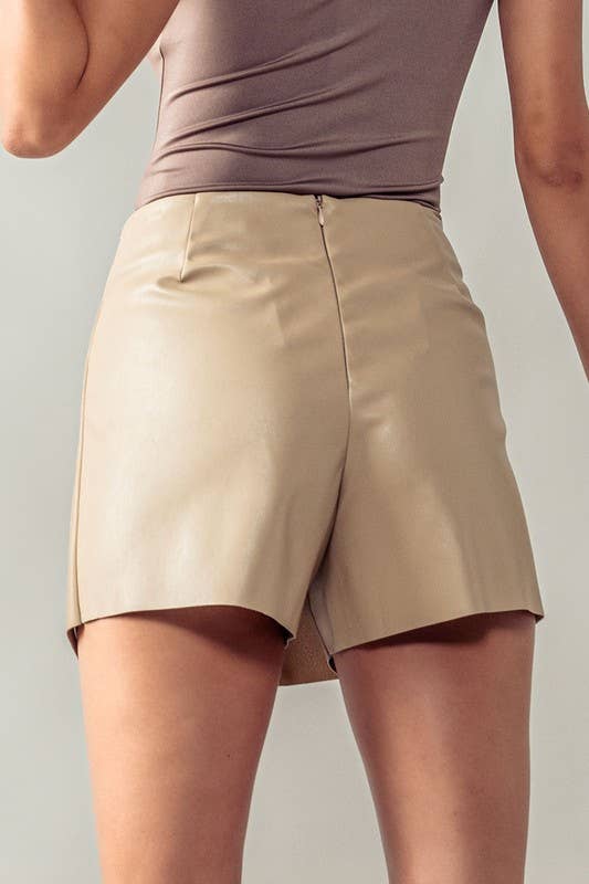 WRAP HEM LEATHER SKORTS