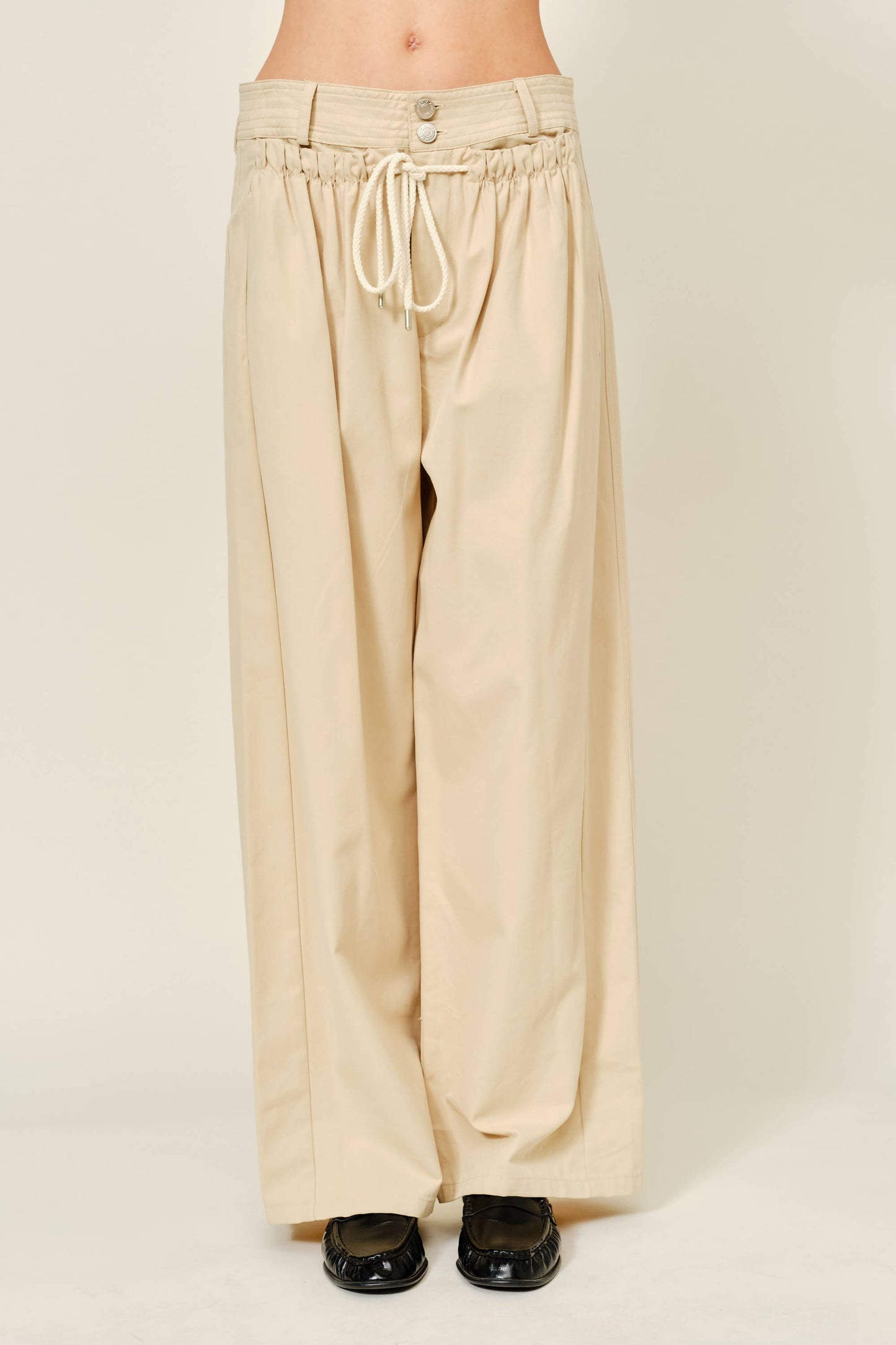 FRONT SHIRRING DETAIL DRAWSTRING STRAIGHT PANTS
