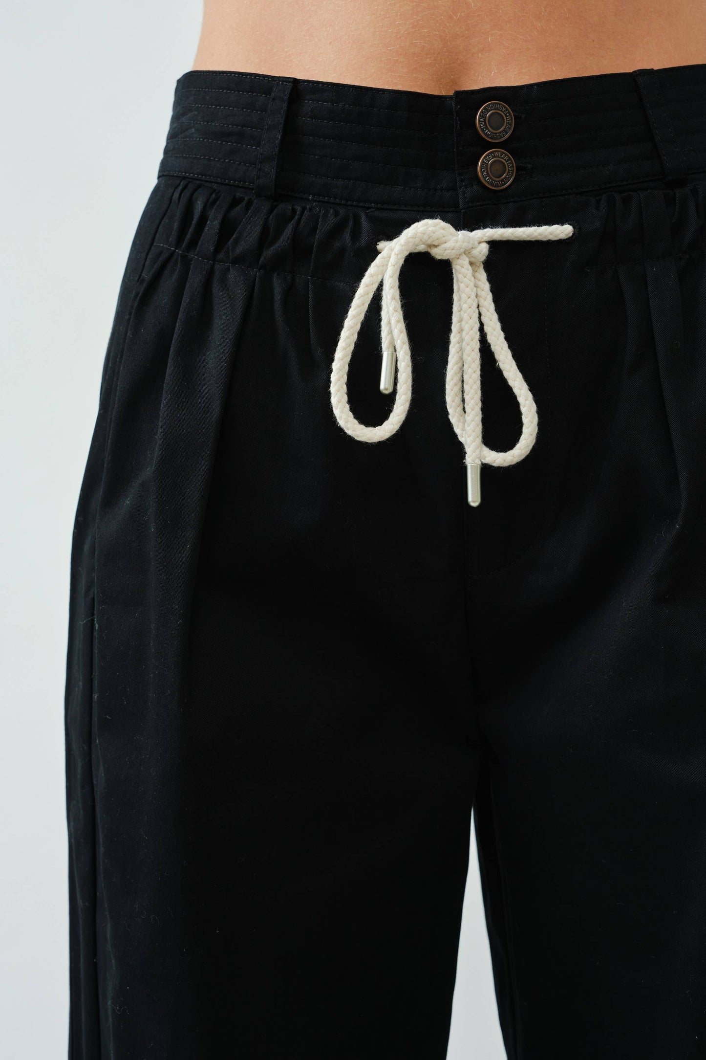 FRONT SHIRRING DETAIL DRAWSTRING STRAIGHT PANTS