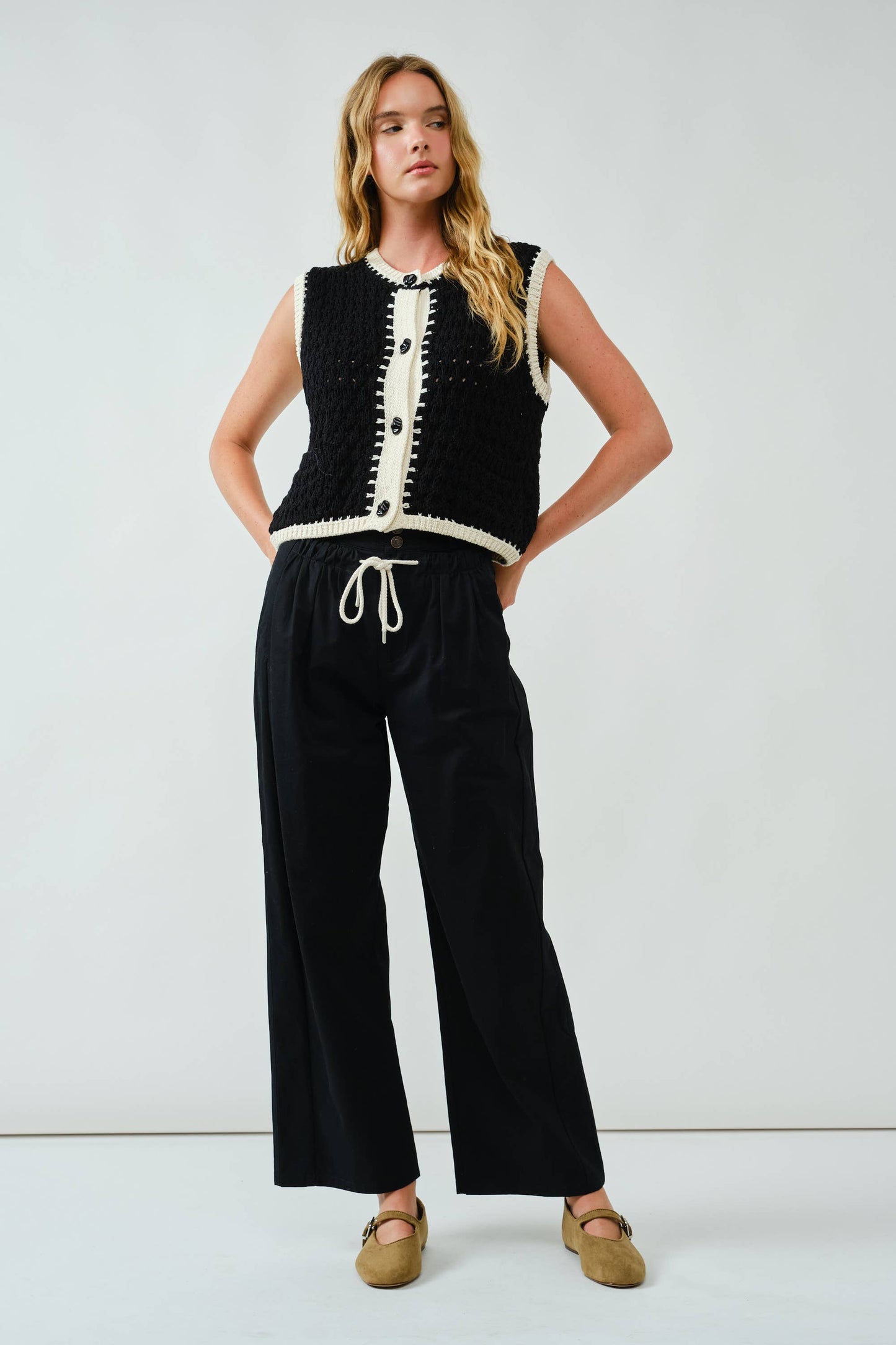 FRONT SHIRRING DETAIL DRAWSTRING STRAIGHT PANTS