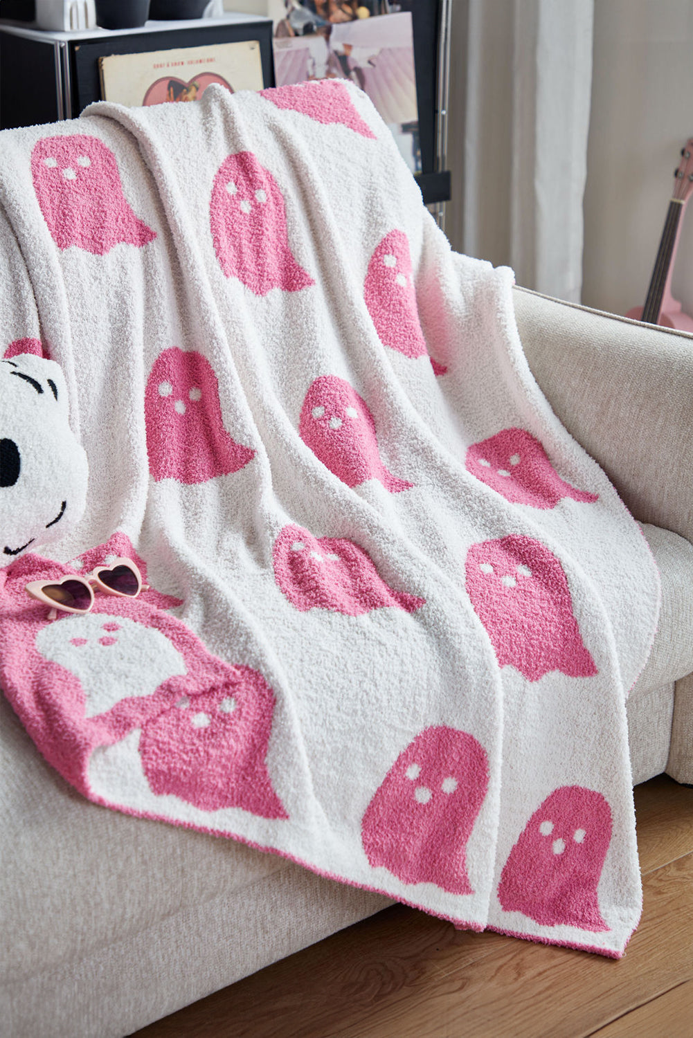 Bright Pink 127*152cm Cute Colorblock Halloween Ghost Printed Blanket