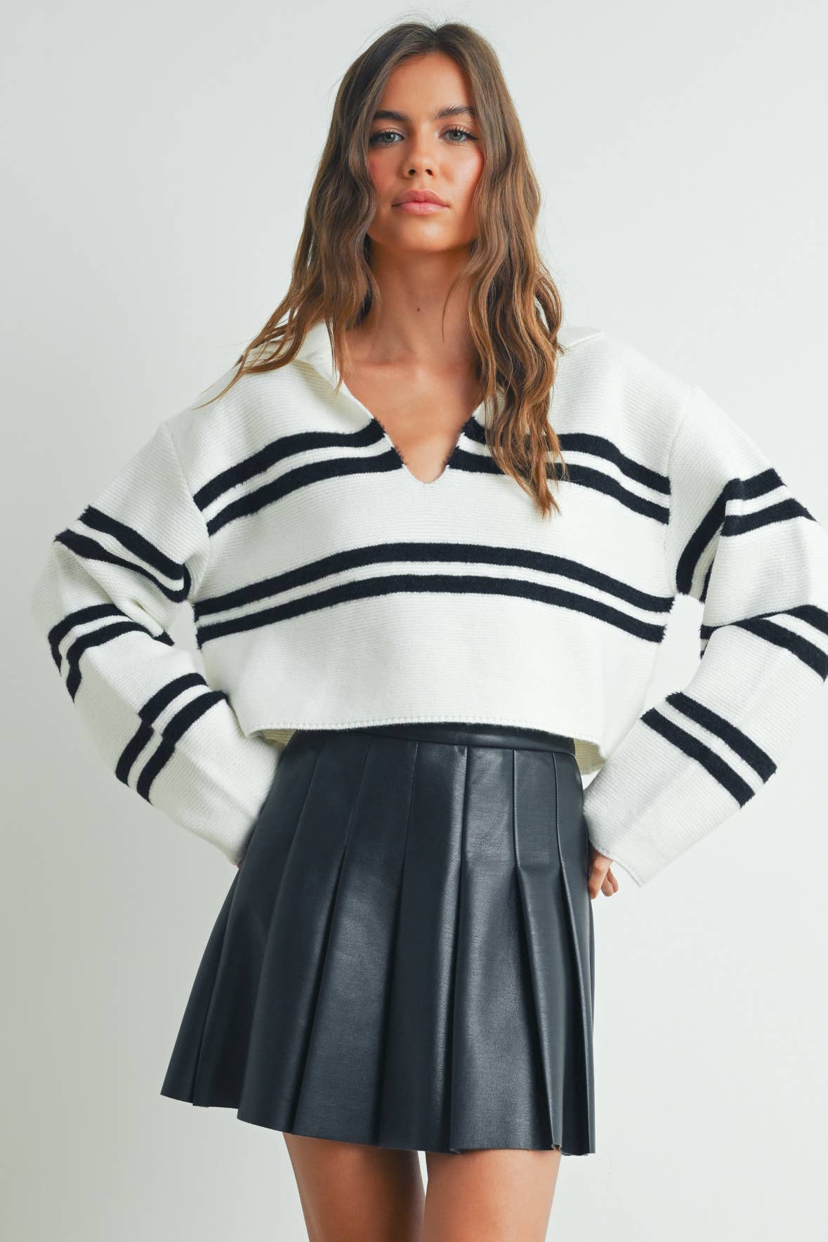 STRIPE CROP COLLAR SWEATER TOP - BMW7393