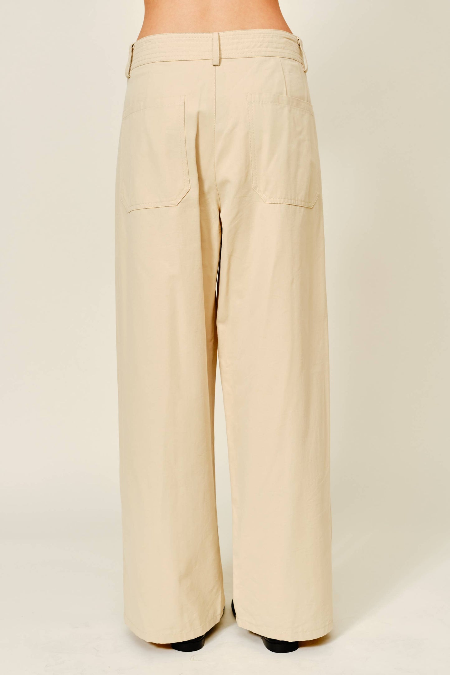 FRONT SHIRRING DETAIL DRAWSTRING STRAIGHT PANTS