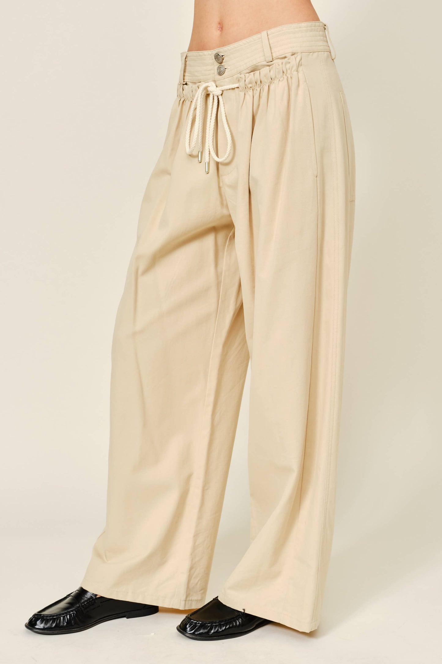 FRONT SHIRRING DETAIL DRAWSTRING STRAIGHT PANTS