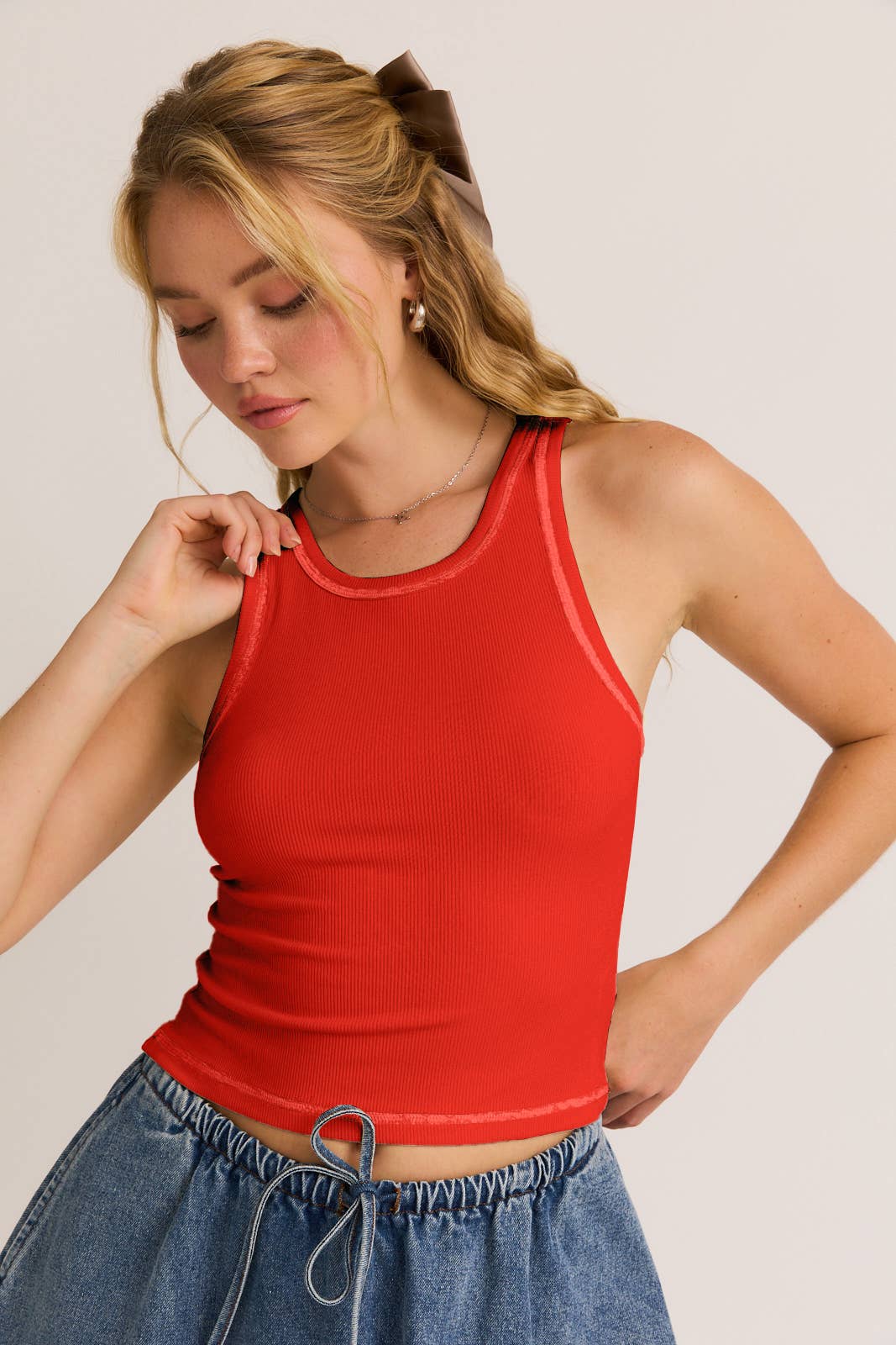 ROUND NECK RIBBED TANK WITH REVERSED STITCH