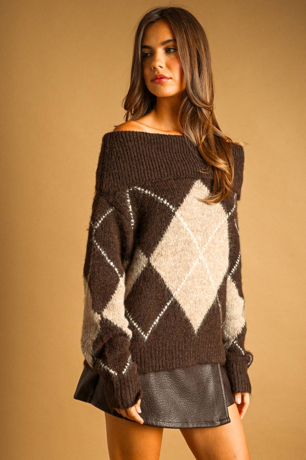 T7200   ARGYLE PATTERN OFF SHOULDER LONG SLEEVE SWEATER