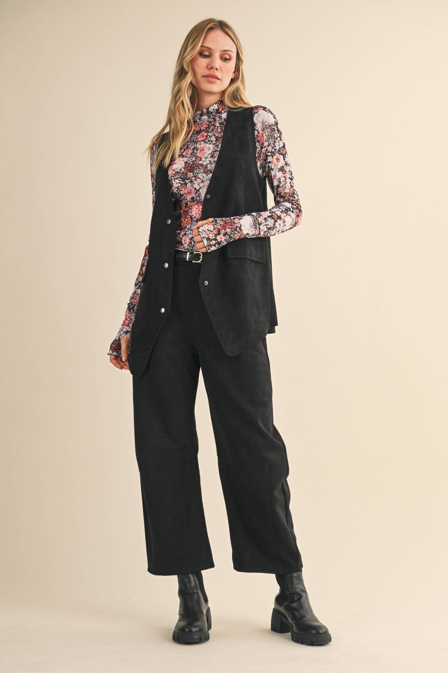 SUEDE BARREL PANTS