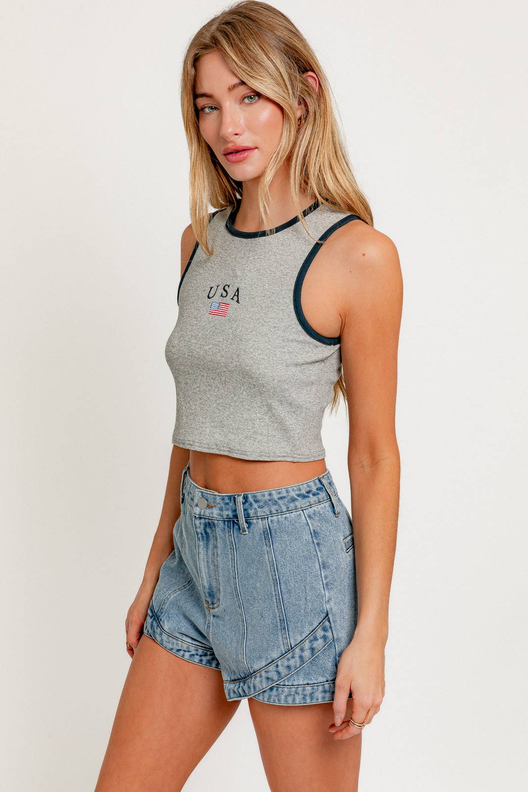 SLEEVELESS RIB CROP TOP
