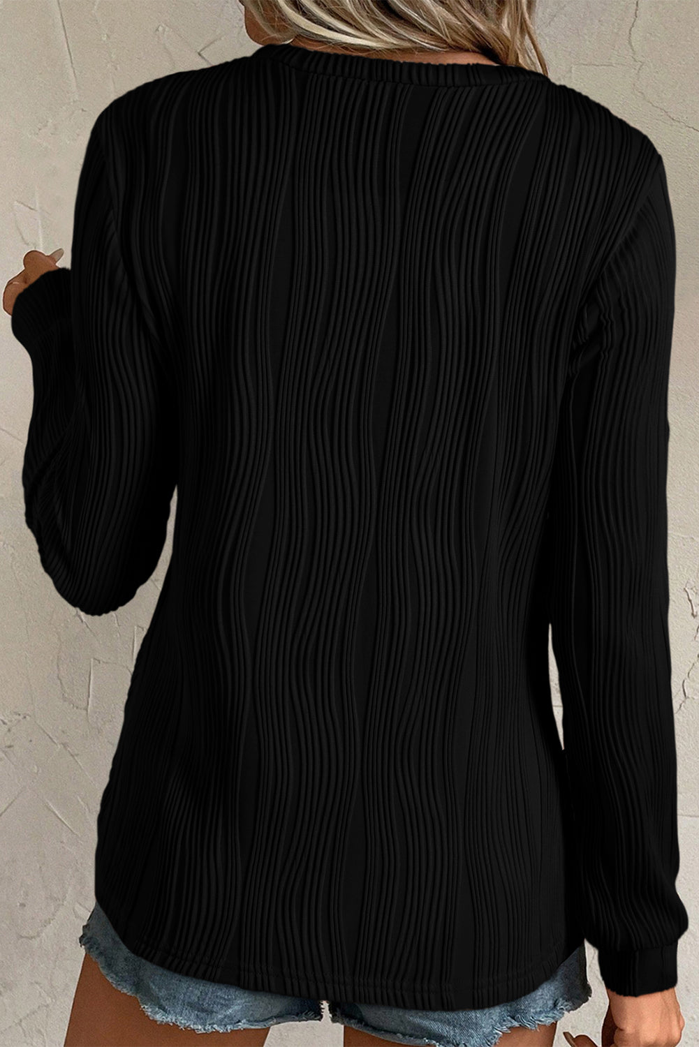 Black Wavy Textured Solid Color Drop Shoulder Pullover Top