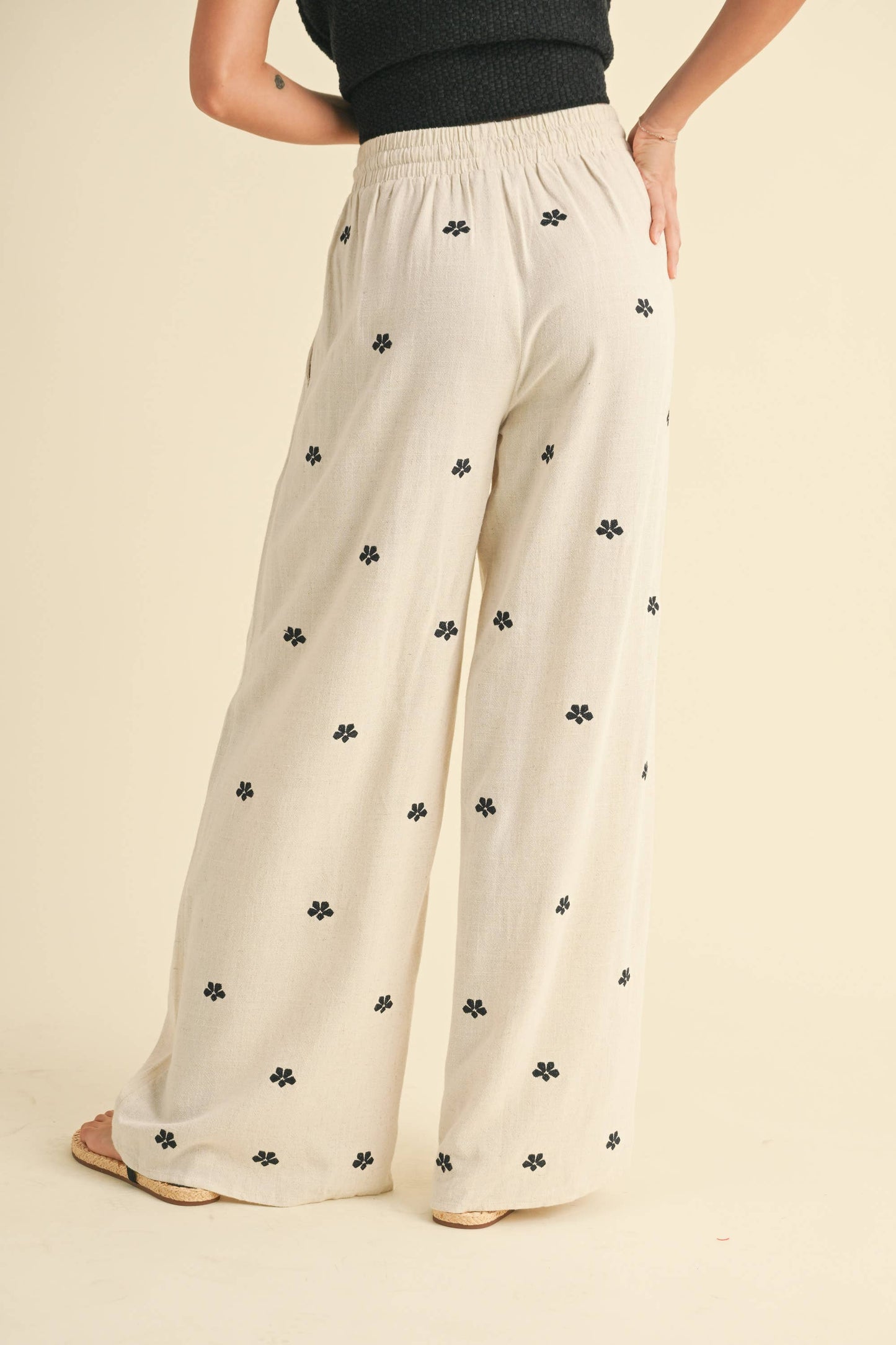 EMBROIDERY DETAIL LINEN PANTS