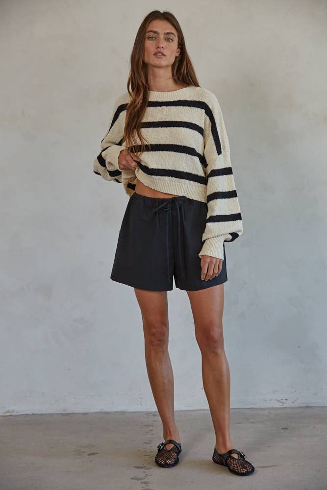 Woven Cotton Nylon Spandex Straight Leg Shorts