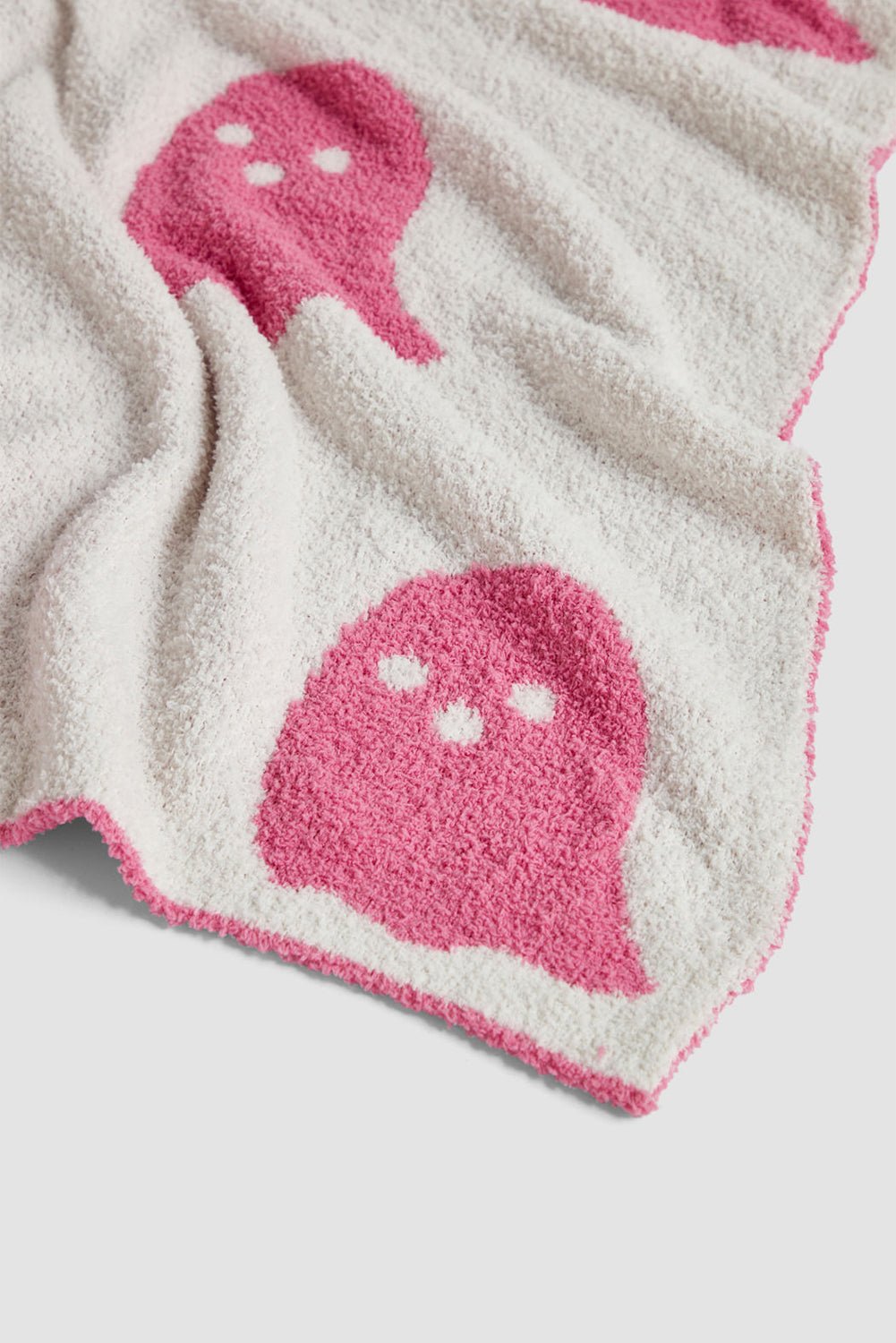 Bright Pink 127*152cm Cute Colorblock Halloween Ghost Printed Blanket