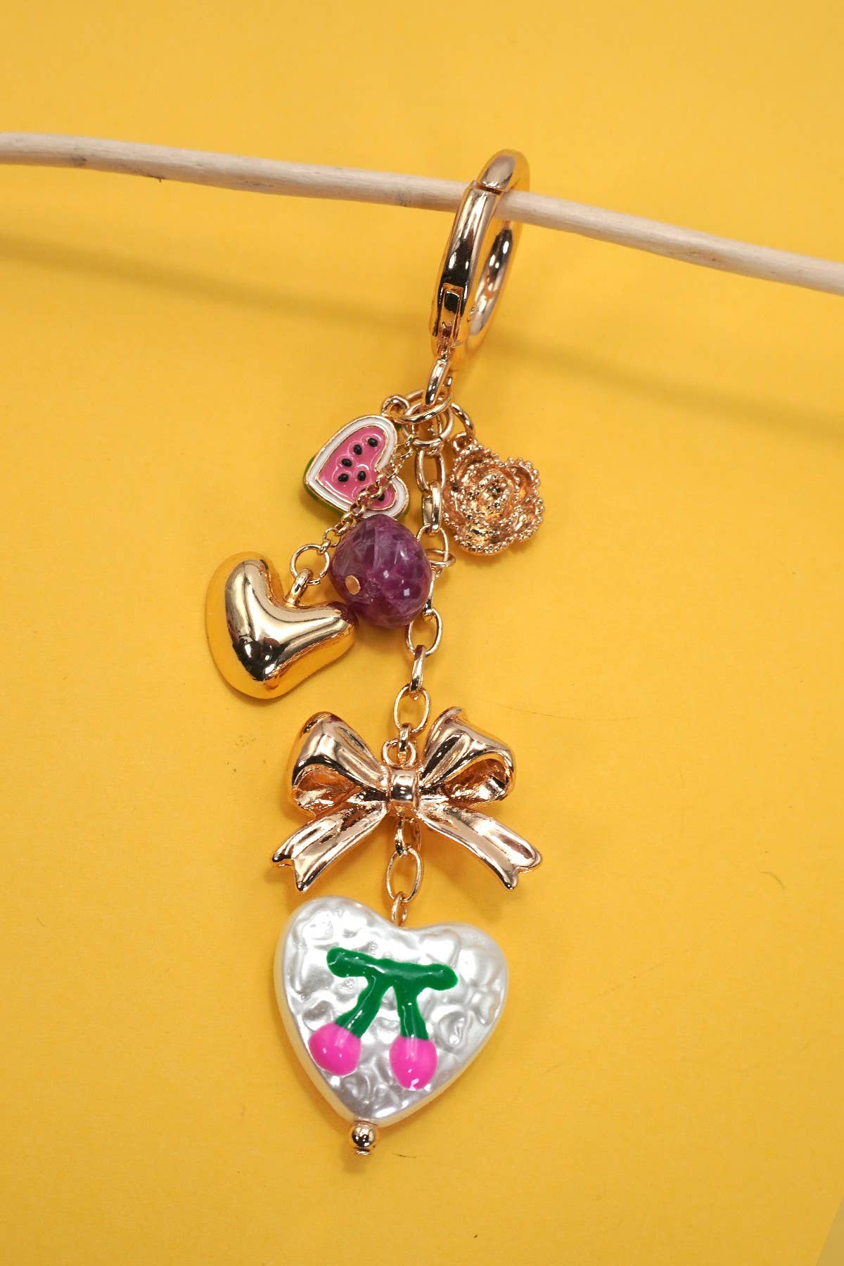 BAG CHARM-HEART BOW STONE ACRYLIC HEART | 80K030
