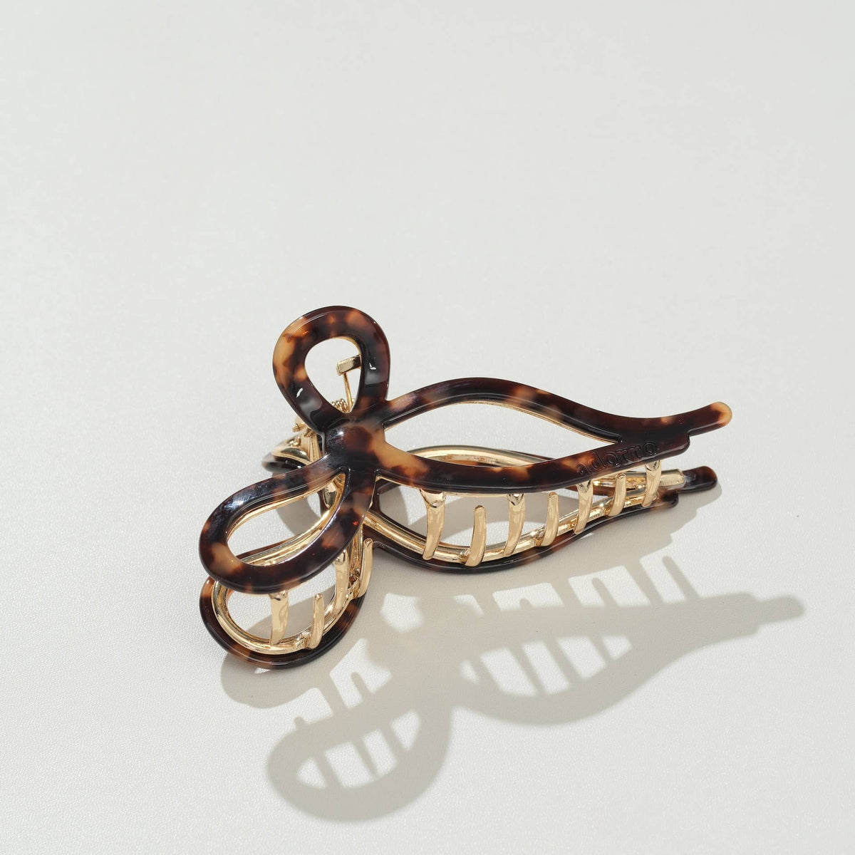 Sabrina Vintage Snow Ribbon Metal Bow Claw Clip - Large