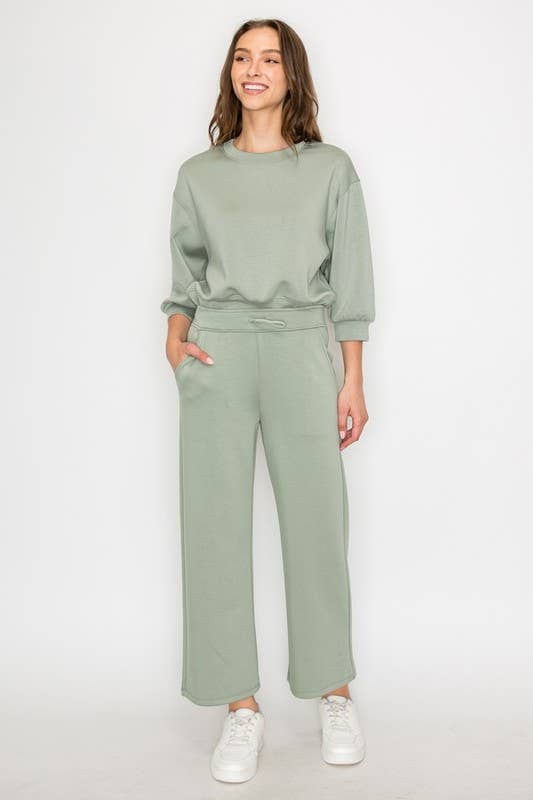 Ultracomfy Cropped Sweatshirt & Pant Matching Set