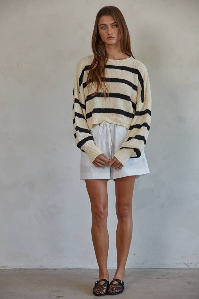 Woven Cotton Nylon Spandex Straight Leg Shorts