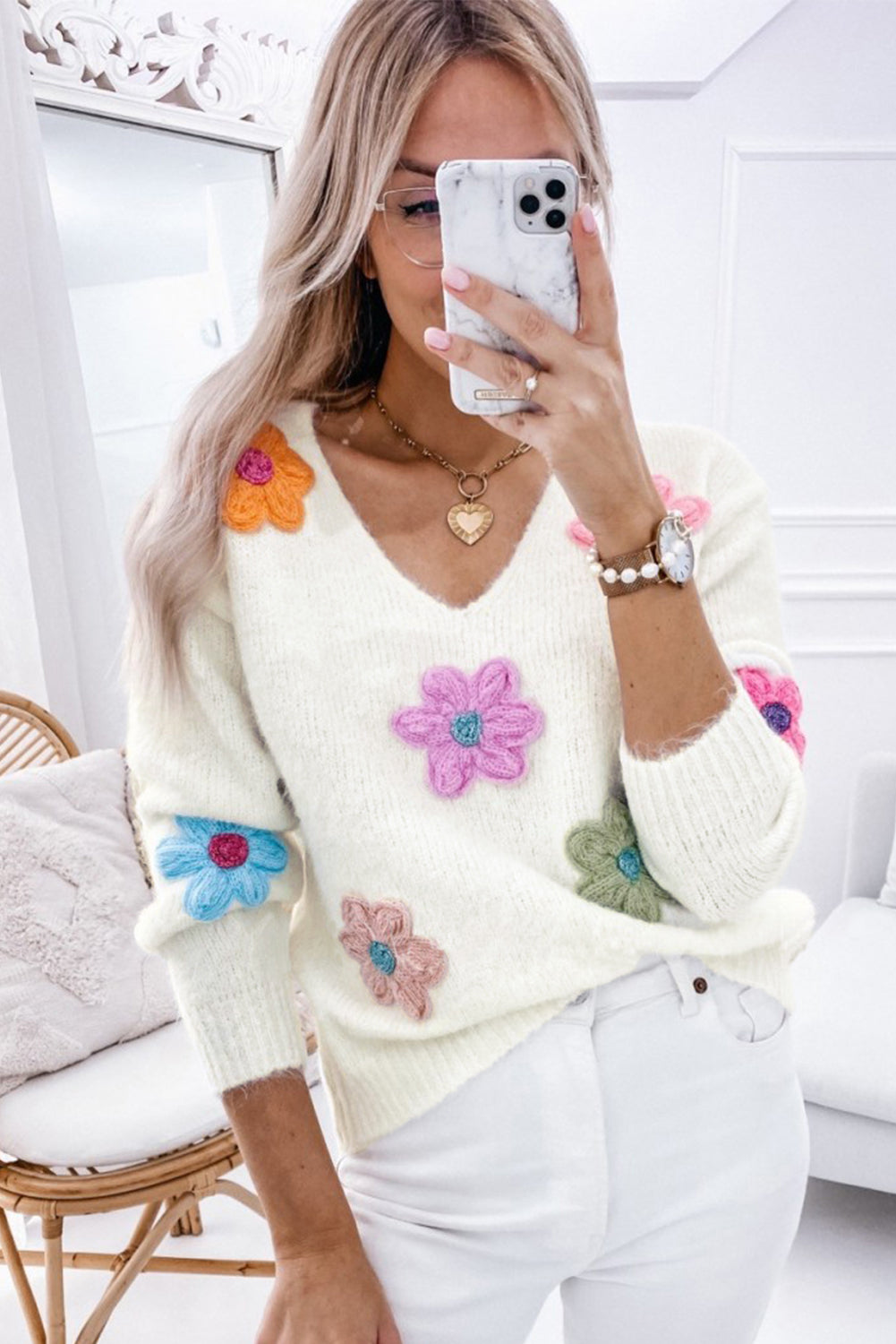 White 60s Vintage Flower Pattern Fuzzy V Neck Sweater