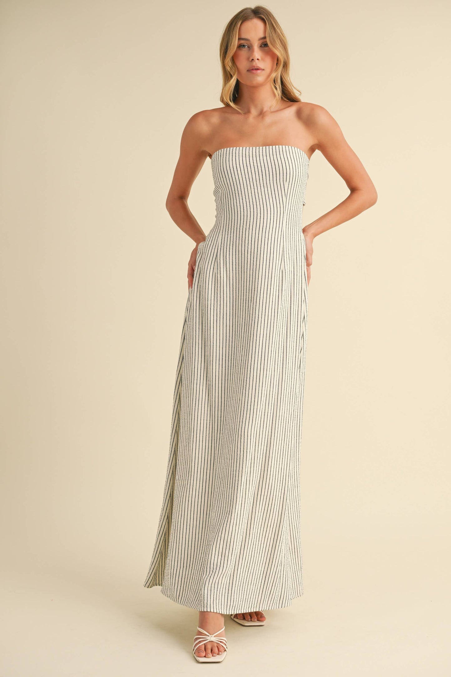 STRIPED LONG BACK TIE STRAPLESS MAXI DRESS
