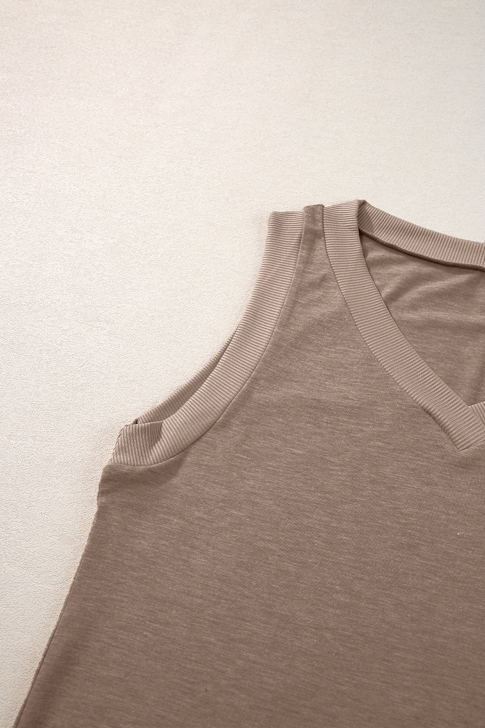 Gray Contrast Trim V-Neck Loose Fit Tank Top