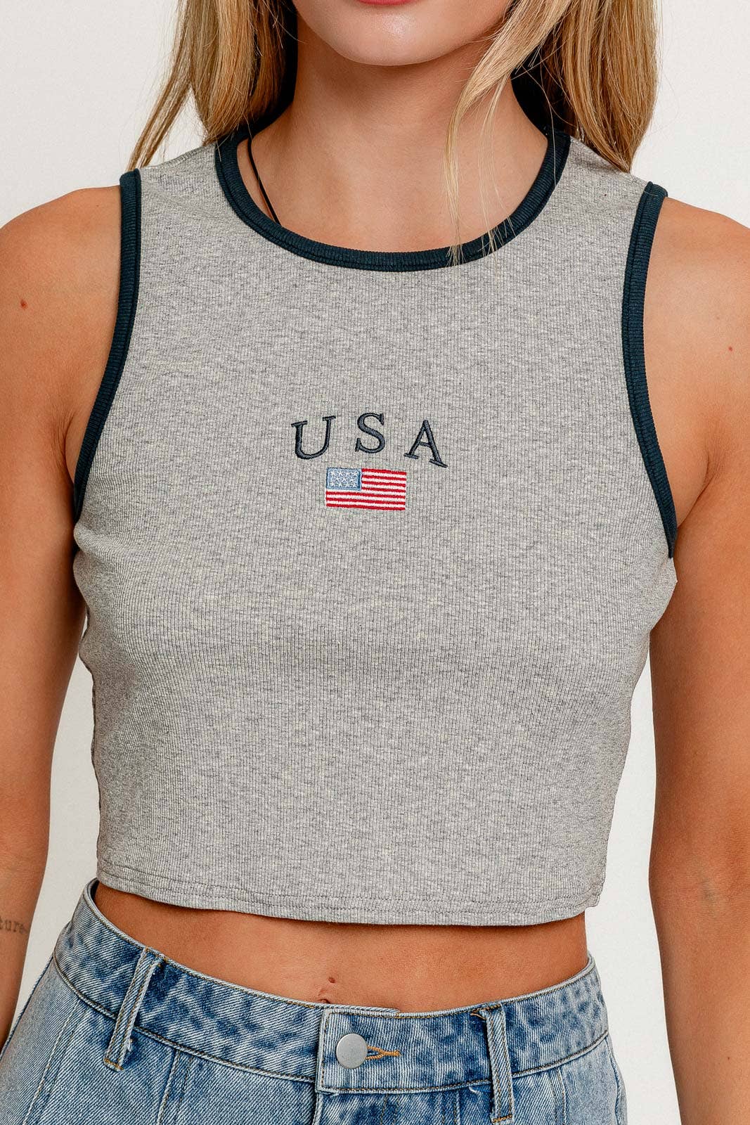 SLEEVELESS RIB CROP TOP