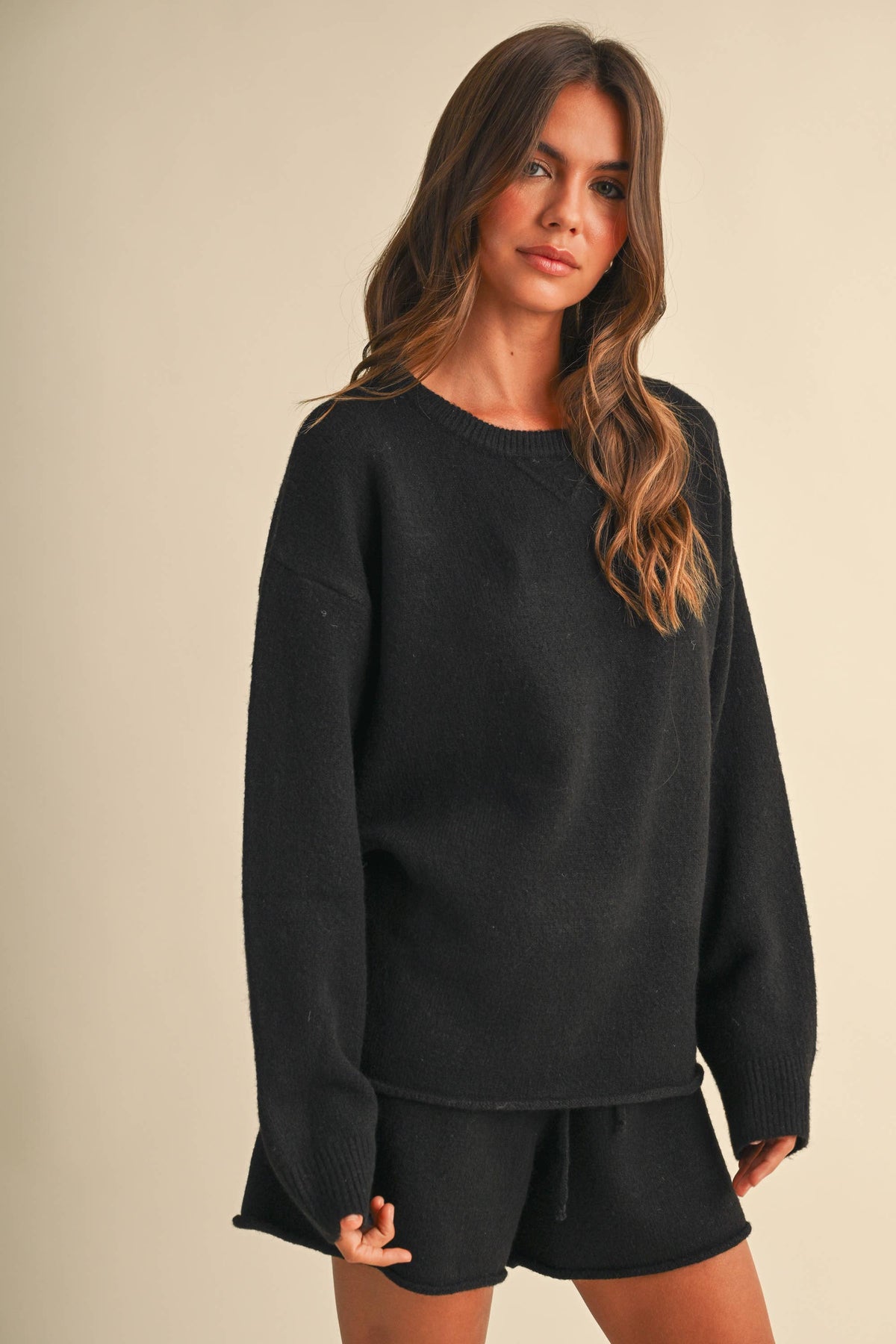 IST6479 LONGSLEEVED SWEATER AND SHORTS SET / UNLINED
