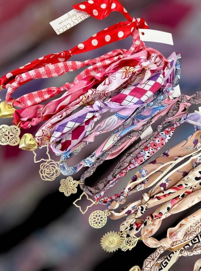 Trendy Scarf Charm Necklace 