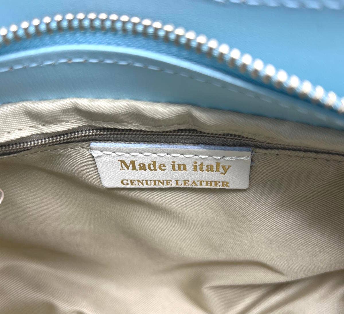Genuine leather shoulder bag, made in Italy