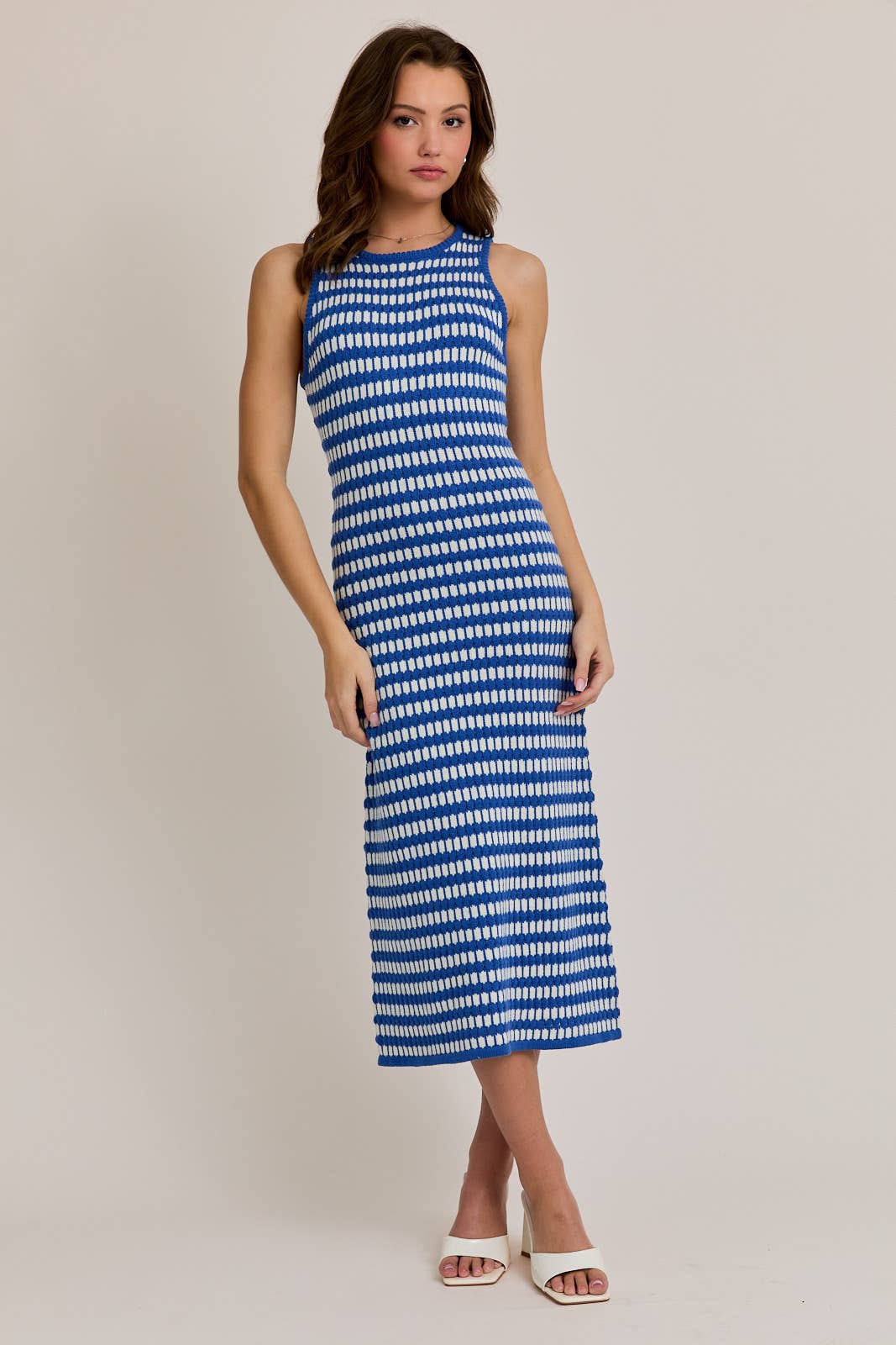 LASER SLEEVELESS ROUND NECK SWEATER MIDI DRESS