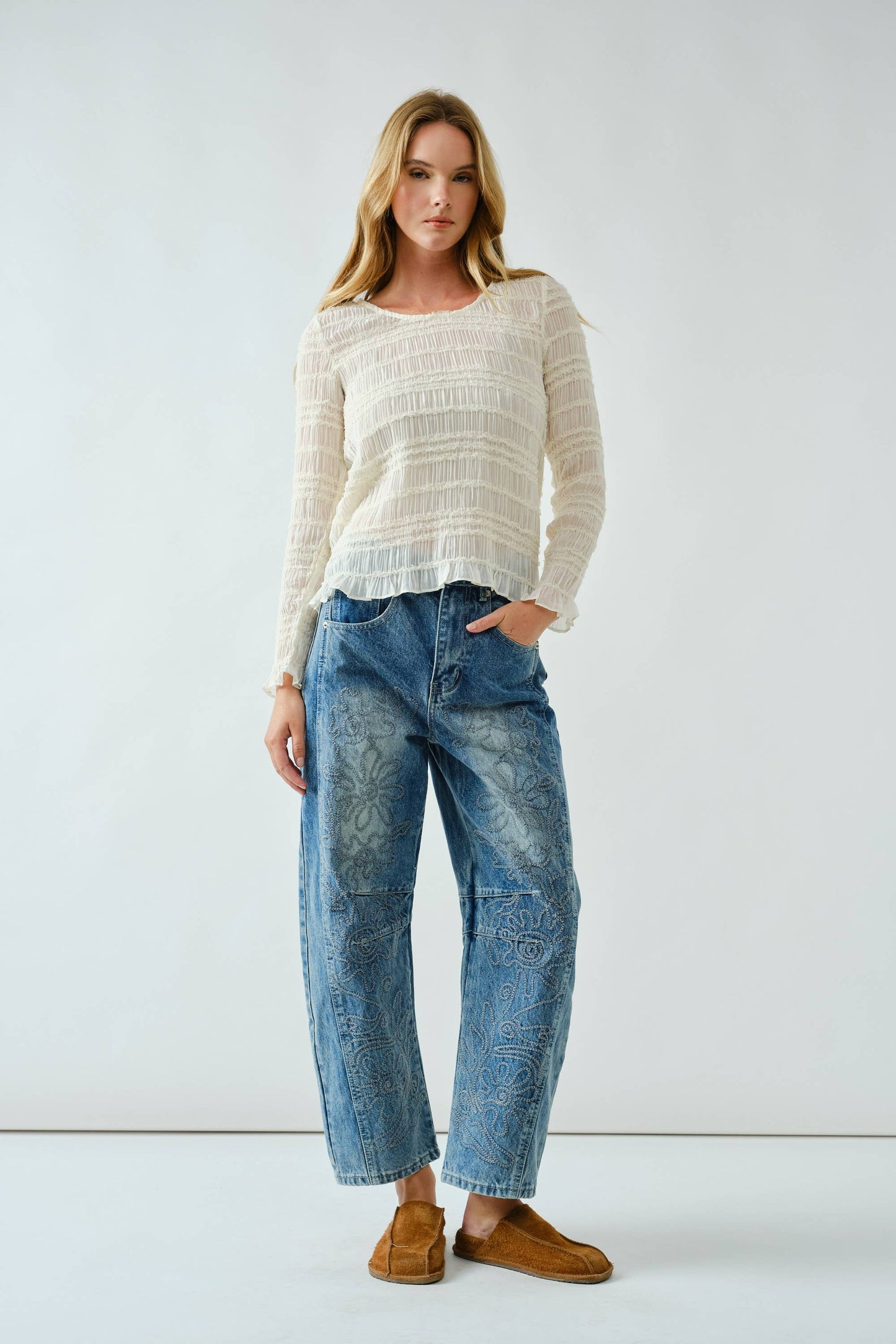 EMBROIDERED DETAIL COTTON BARREL PANTS