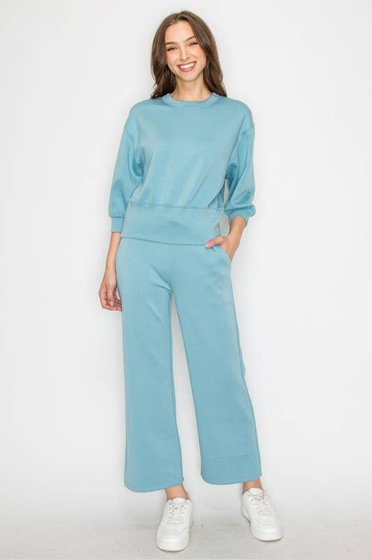 Ultracomfy Cropped Sweatshirt & Pant Matching Set