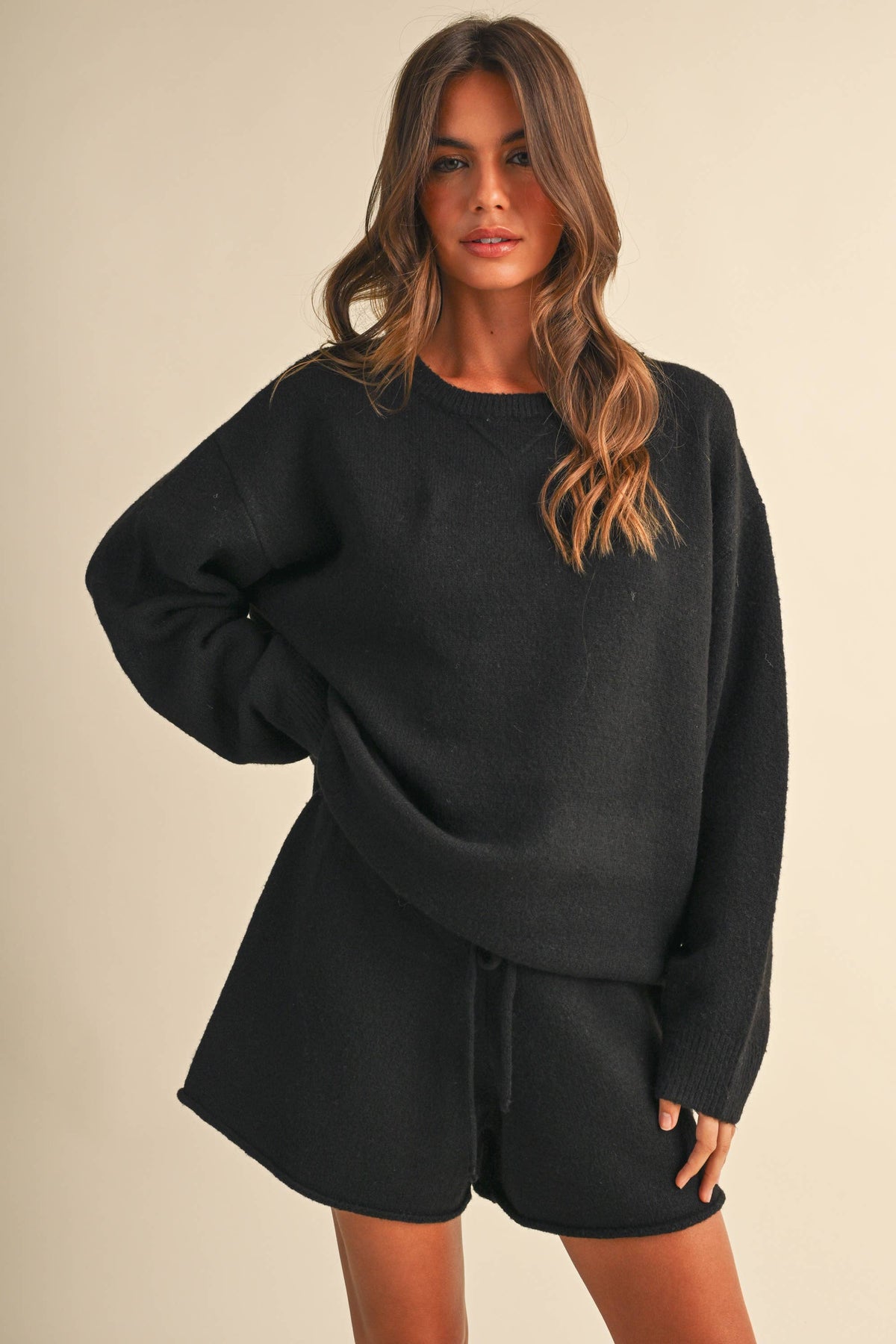 IST6479 LONGSLEEVED SWEATER AND SHORTS SET / UNLINED