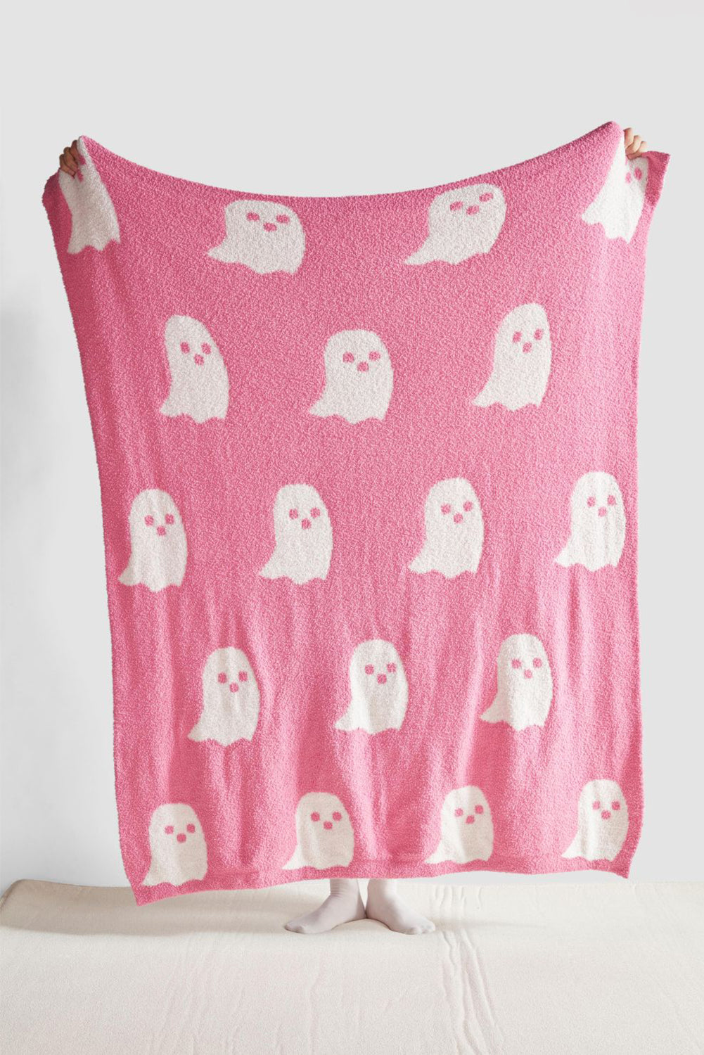 Bright Pink 127*152cm Cute Colorblock Halloween Ghost Printed Blanket