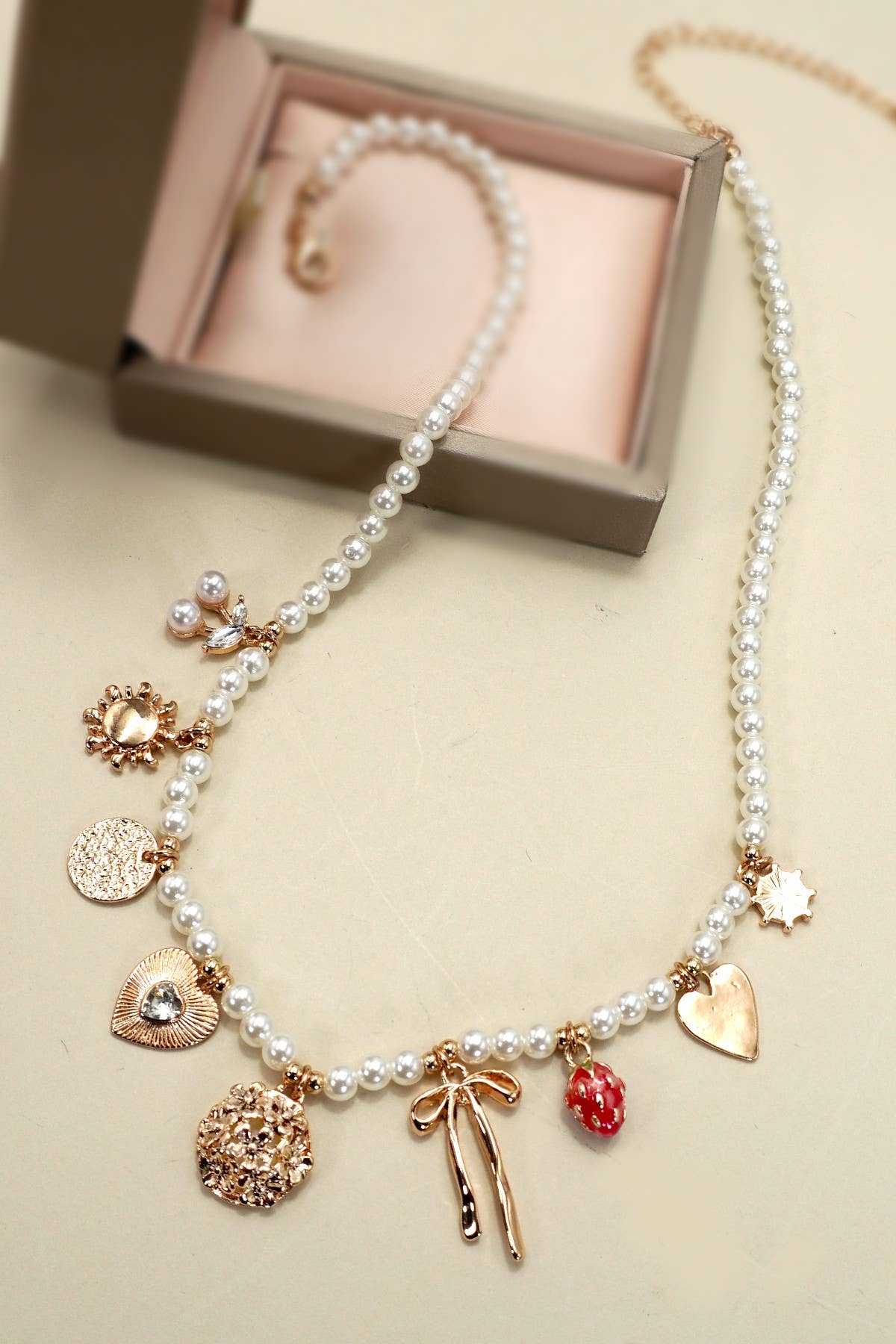 PEARL BEADED BOW STRAWBERRY CHERRY NECKLACE | 80N91511