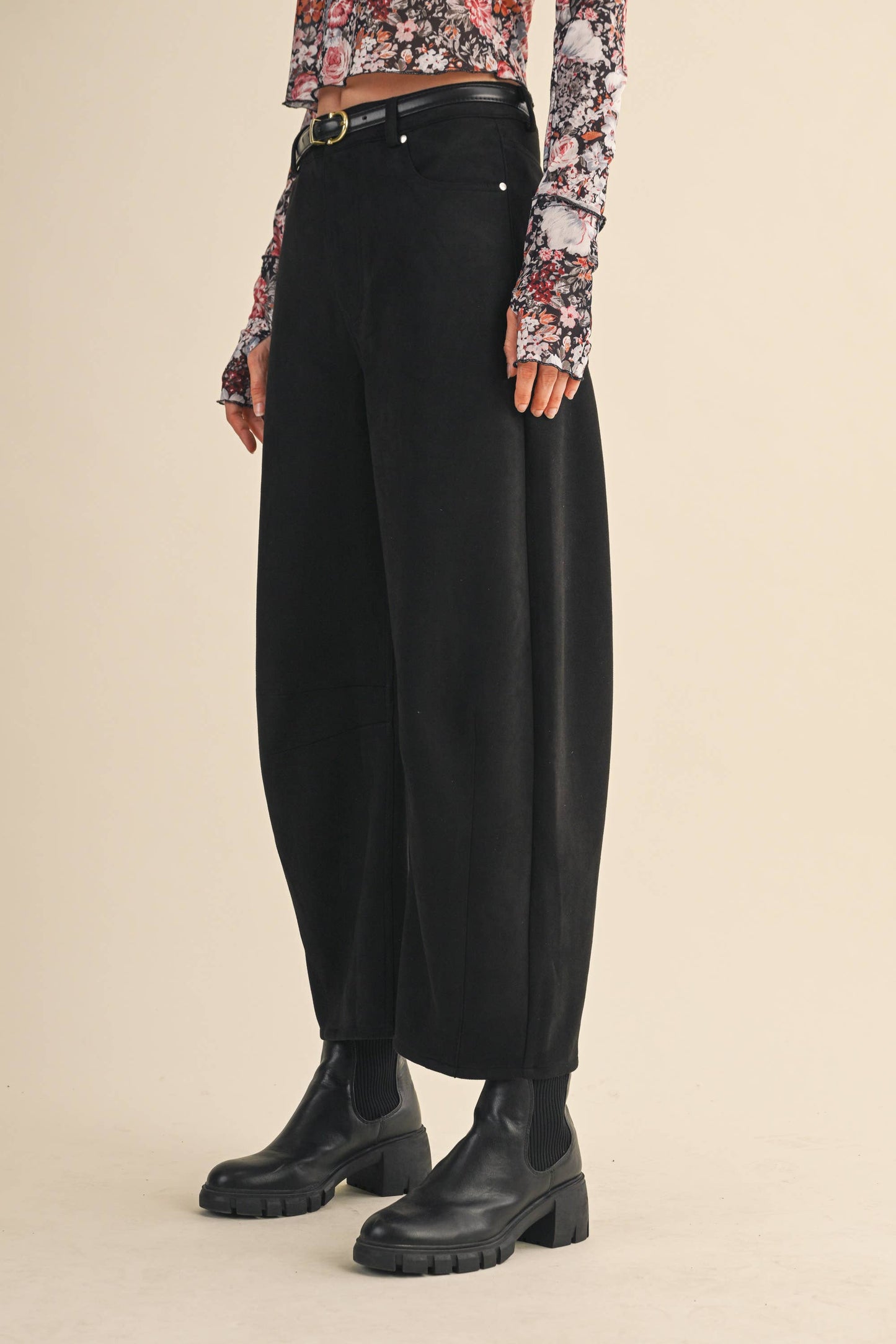 SUEDE BARREL PANTS
